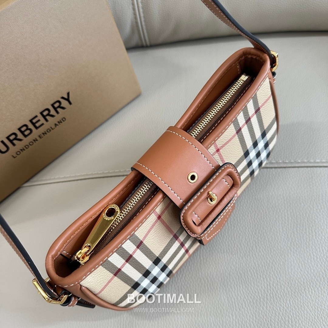 Burberry Check Buckle Strap Shoulder Bag 버버리 체크 버클 스트랩 숄더백 26cm 13