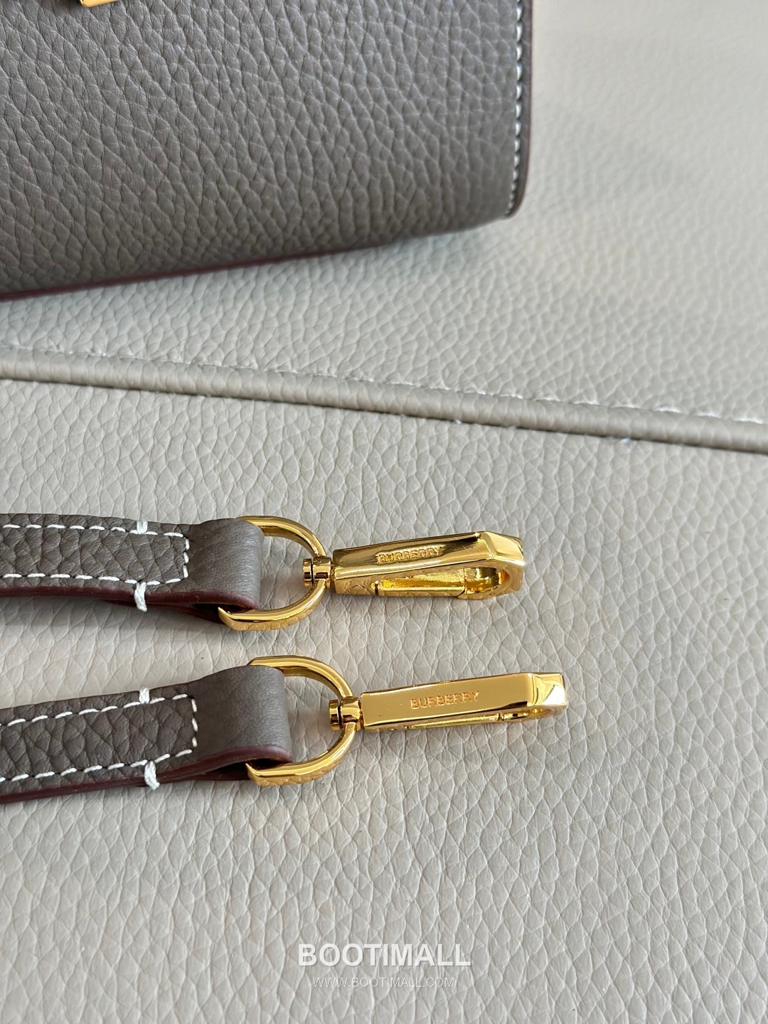 Burberry Thomas Logo Tote Grained Calfskin Bag 버버리 토마스 로고 토트 044173 그레인드 카프스킨 27cm 17