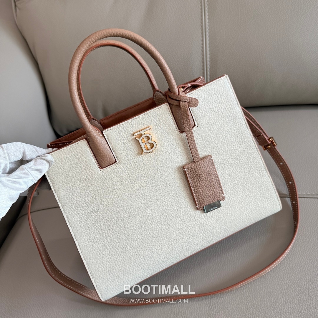 Burberry Thomas Logo Tote Grained Calfskin Bag 버버리 토마스 로고 토트 044173 그레인드 카프스킨 27cm 12