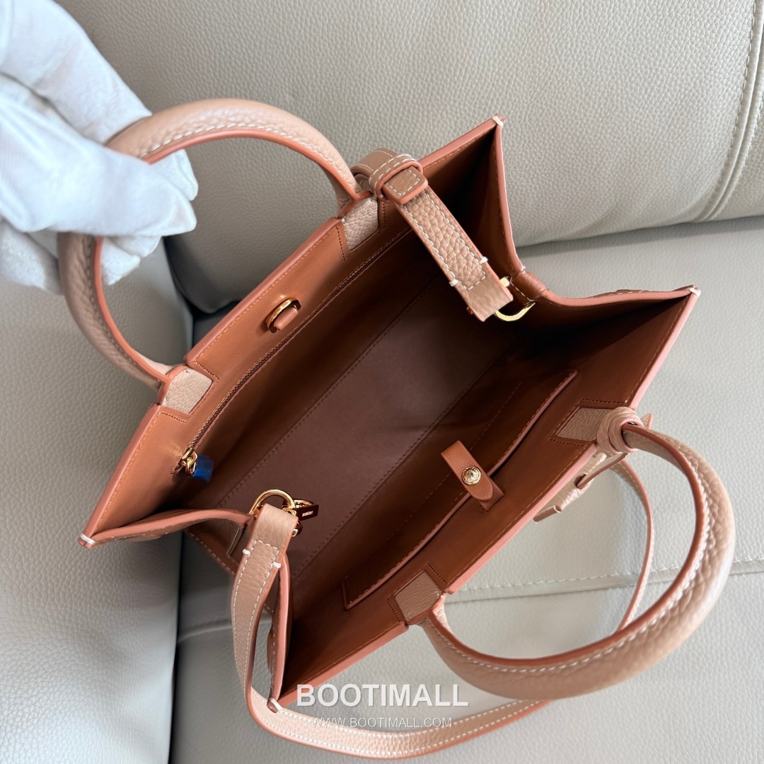 Burberry Thomas Logo Tote Grained Calfskin Bag 버버리 토마스 로고 토트 044173 그레인드 카프스킨 27cm 16
