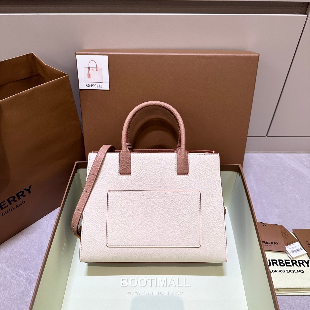 Burberry Thomas Logo Tote Grained Calfskin Bag 버버리 토마스 로고 토트 044173 그레인드 카프스킨 27cm 21