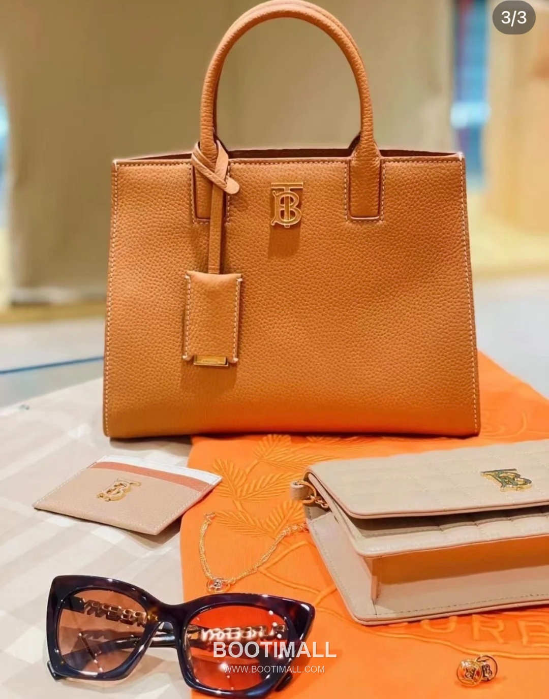 Burberry Thomas Logo Tote Grained Calfskin Bag 버버리 토마스 로고 토트 044173 그레인드 카프스킨 27cm 5