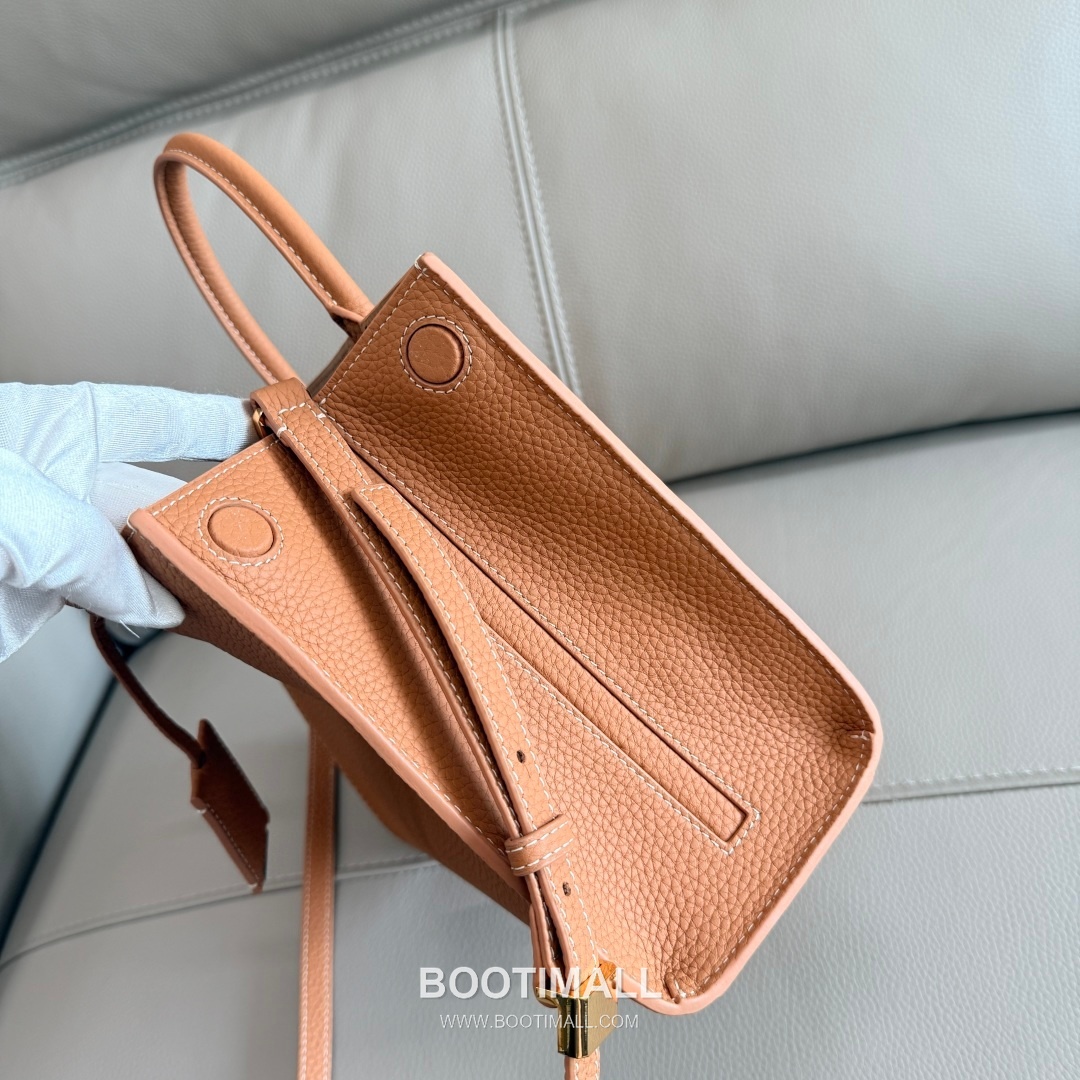 Burberry Thomas Logo Tote Grained Calfskin Bag 버버리 토마스 로고 토트 044173 그레인드 카프스킨 27cm 15