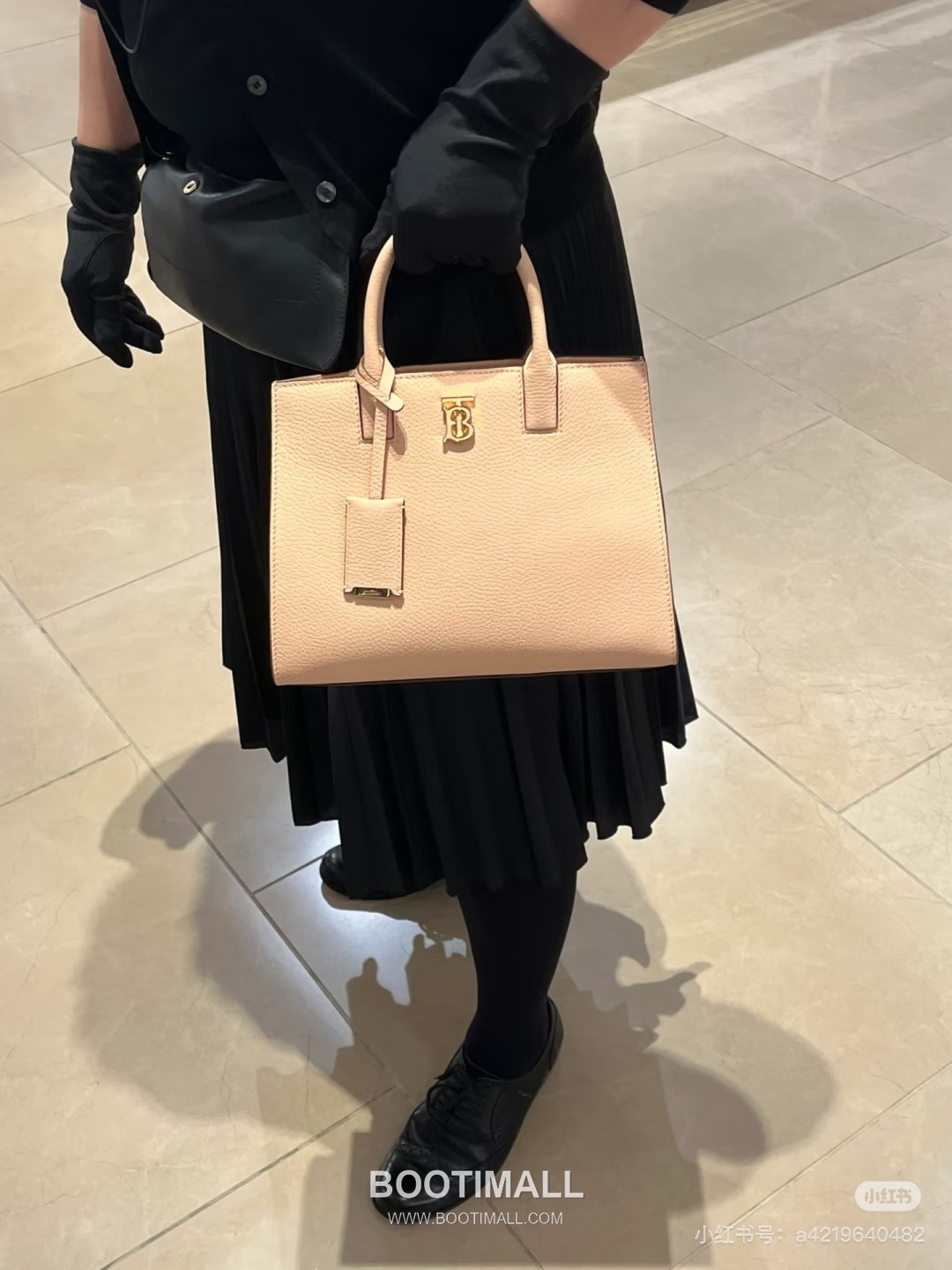 Burberry Thomas Logo Tote Grained Calfskin Bag 버버리 토마스 로고 토트 044173 그레인드 카프스킨 27cm 6