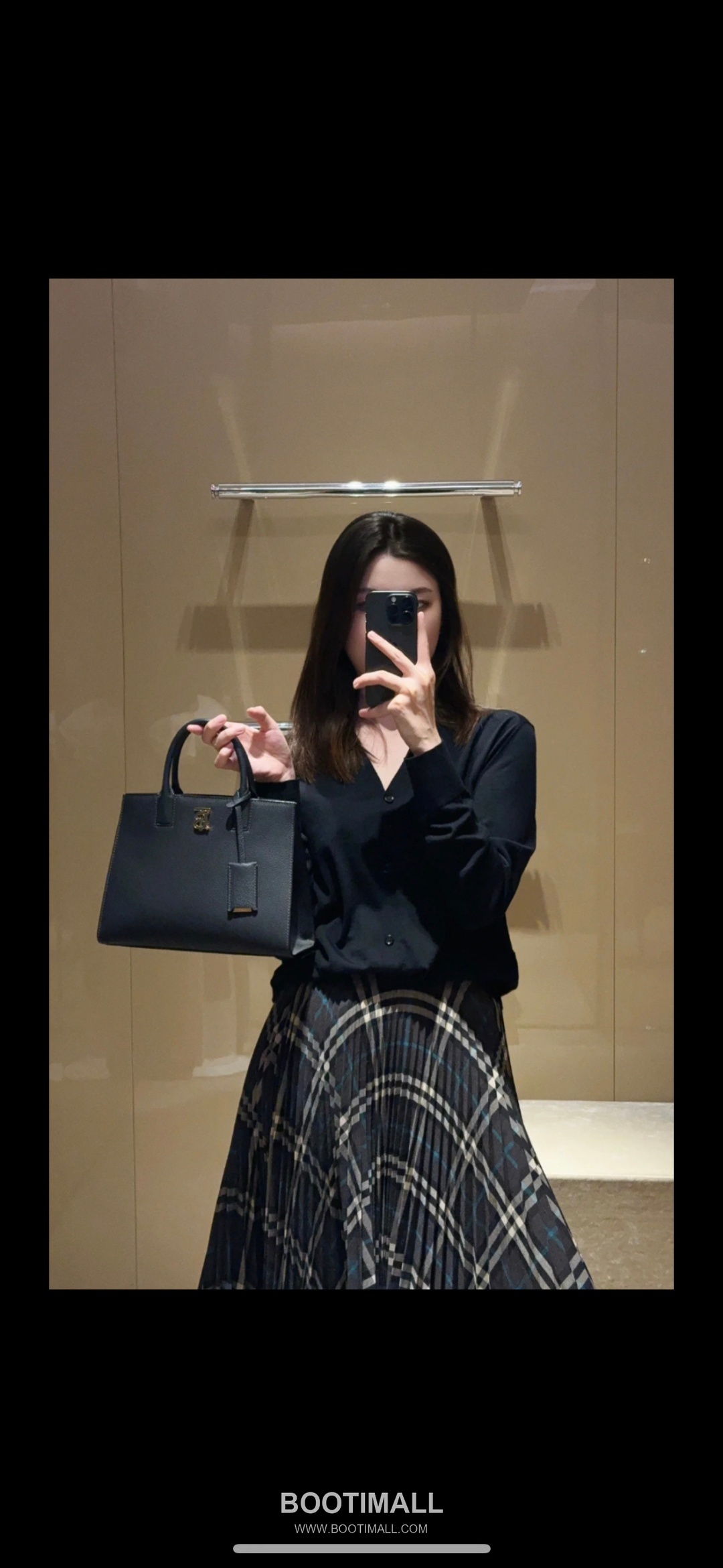 Burberry Thomas Logo Tote Grained Calfskin Bag 버버리 토마스 로고 토트 044173 그레인드 카프스킨 27cm 2