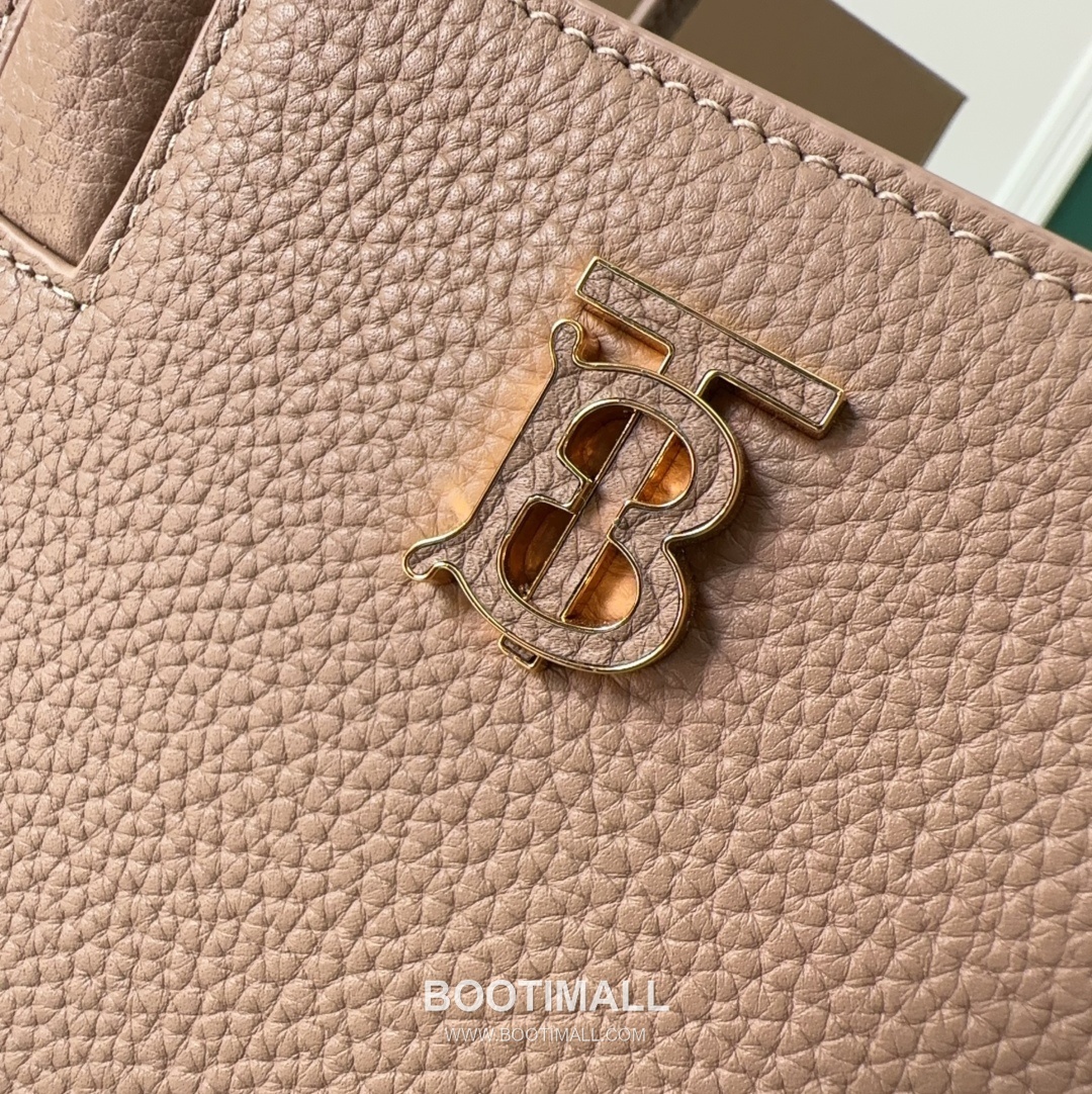 Burberry Thomas Logo 976180 Grained Calfskin Tote Bag 버버리 토마스 로고 976180 그레인드 카프스킨 토트백 32.5cm 10