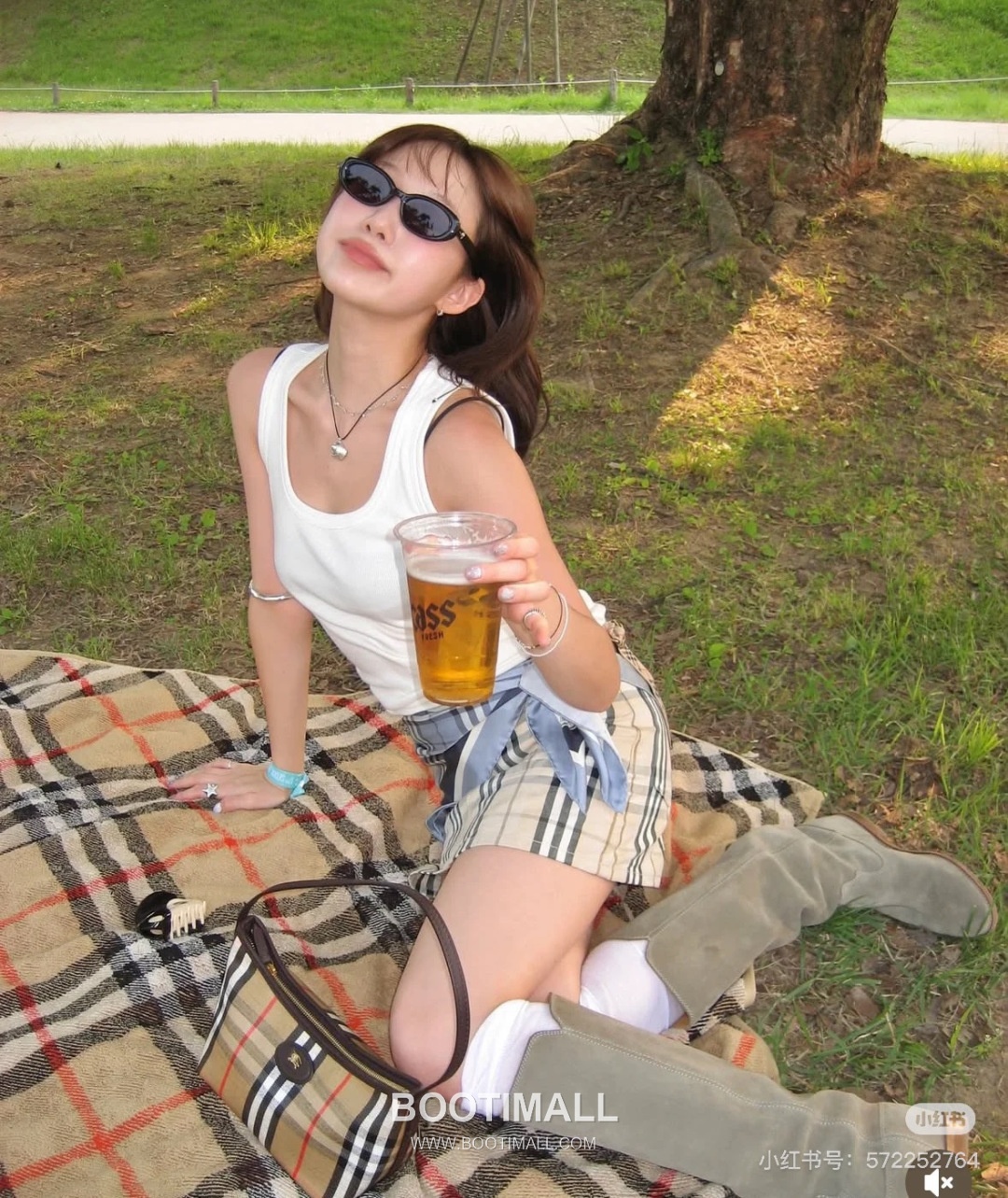 Burberry Jacquard Check EKD Cotton Linen Blend Beige Shoulder Bag 버버리 자카드 체크 EKD 코튼 린넨 혼방 베이지 숄더백 26cm 5