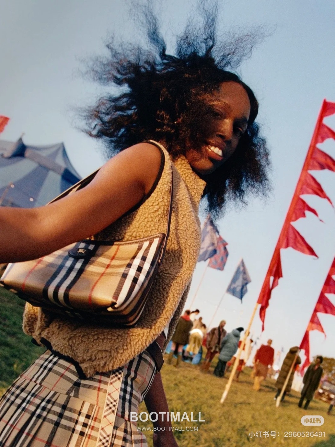 Burberry Jacquard Check EKD Cotton Linen Blend Beige Shoulder Bag 버버리 자카드 체크 EKD 코튼 린넨 혼방 베이지 숄더백 26cm 6