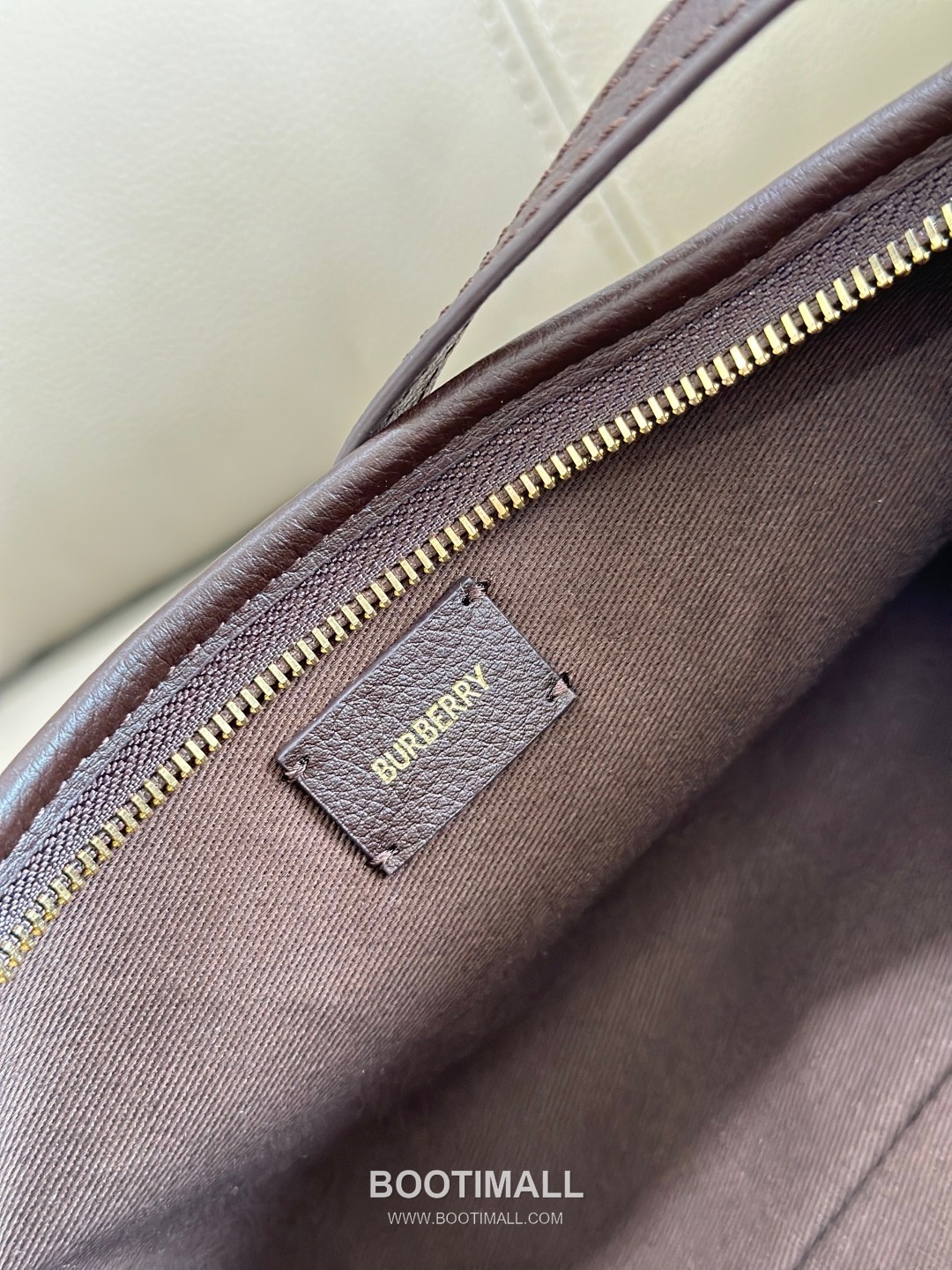 Burberry Jacquard Check EKD Cotton Linen Blend Beige Shoulder Bag 버버리 자카드 체크 EKD 코튼 린넨 혼방 베이지 숄더백 26cm 15