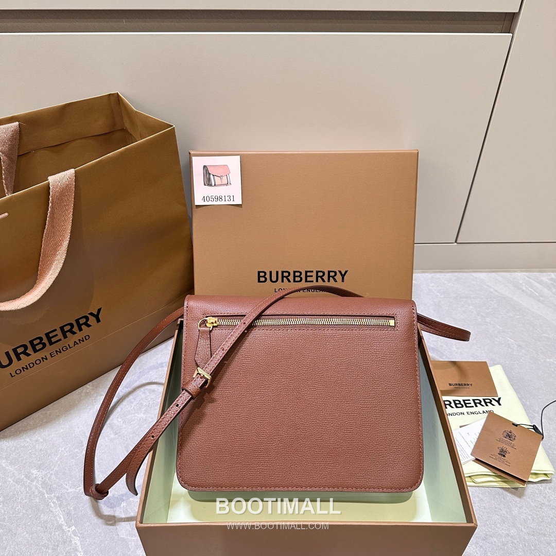Burberry House Check Grained Leather 813153 Beige Crossbody Bag 버버리 하우스 체크 그레인드 레더 813153 베이지 크로스백 24cm 3