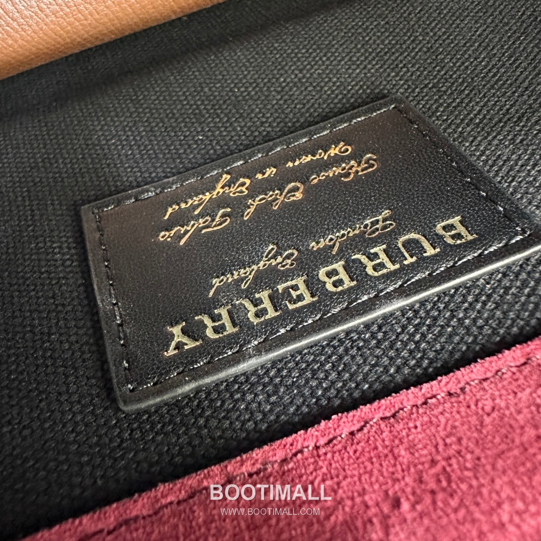 Burberry House Check Grained Leather 813153 Beige Crossbody Bag 버버리 하우스 체크 그레인드 레더 813153 베이지 크로스백 24cm 9