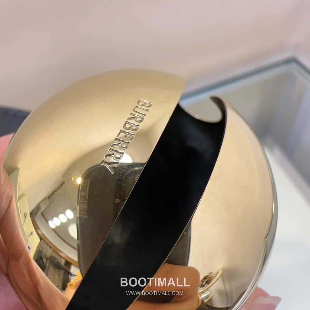 Burberry Bell Charm Shield-Fold Smooth Nappa Lambskin Shoulder Bag 버버리 벨 참 실드 폴드 스무스 나파 램스킨 숄더백 26cm 14