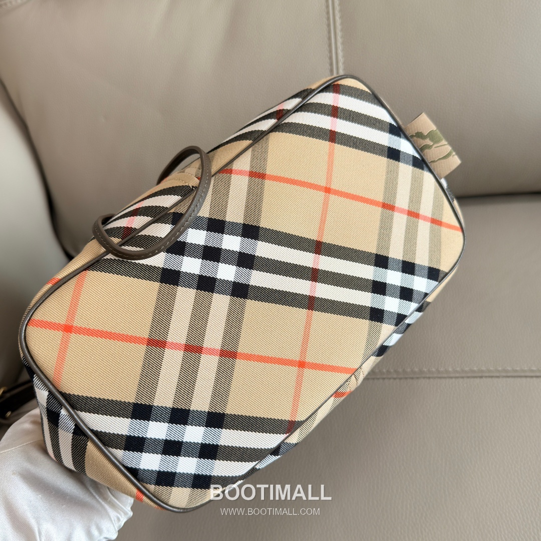 Burberry Check 871160 Cotton Twill Shoulder Bag 버버리 체크 871160 코튼 트윌 숄더백 29cm 18