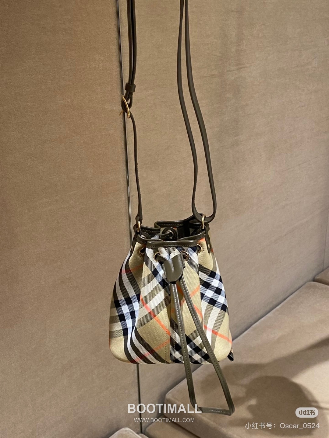 Burberry 057155 Twill Bucket Cotton Bag 버버리 057155 트윌 버킷 코튼 20cm 8
