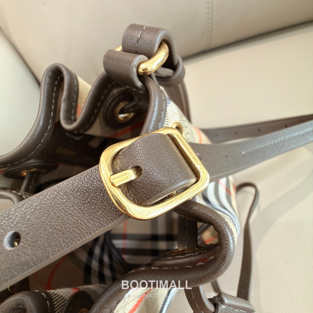 Burberry 057155 Twill Bucket Cotton Bag 버버리 057155 트윌 버킷 코튼 20cm 13