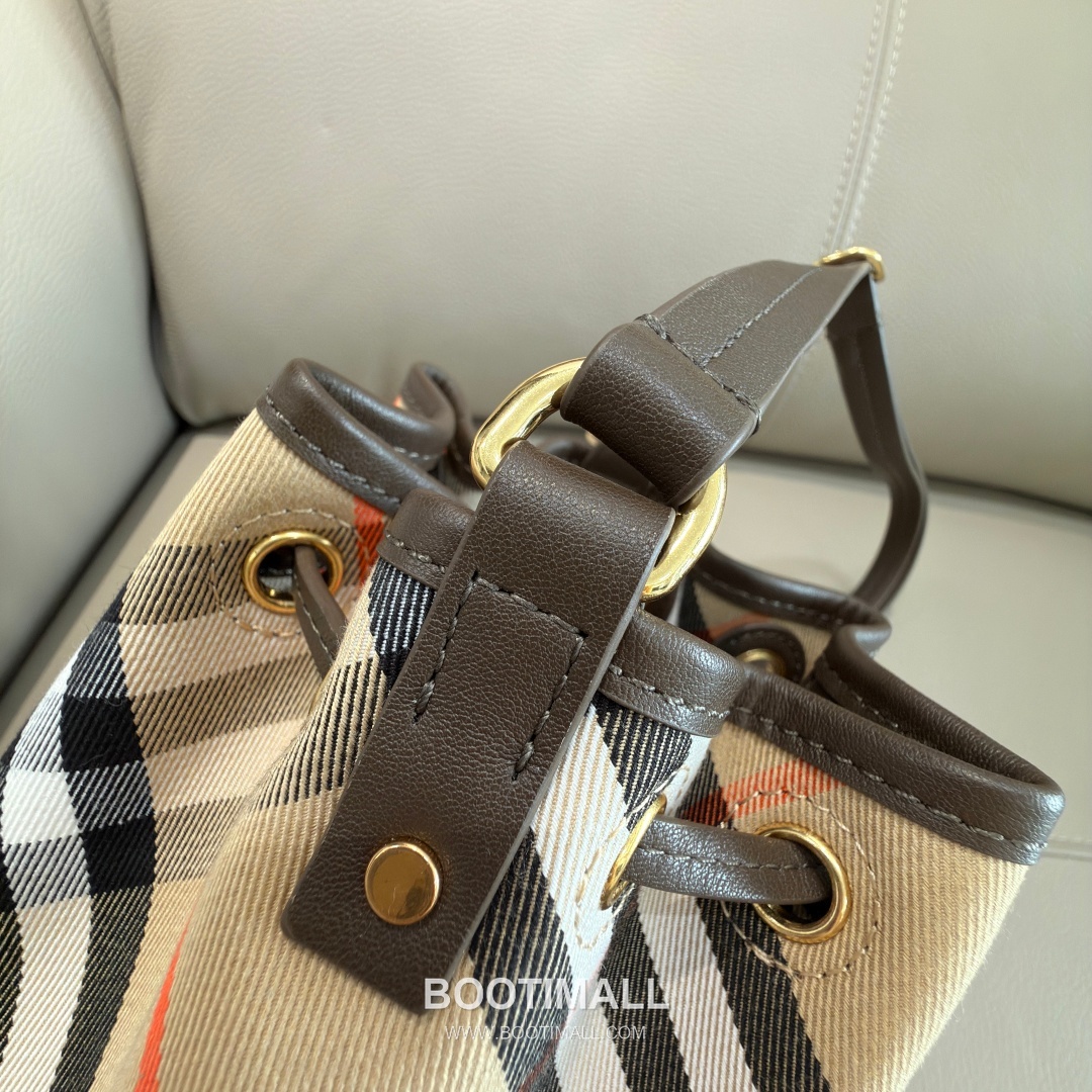 Burberry 057155 Twill Bucket Cotton Bag 버버리 057155 트윌 버킷 코튼 20cm 14