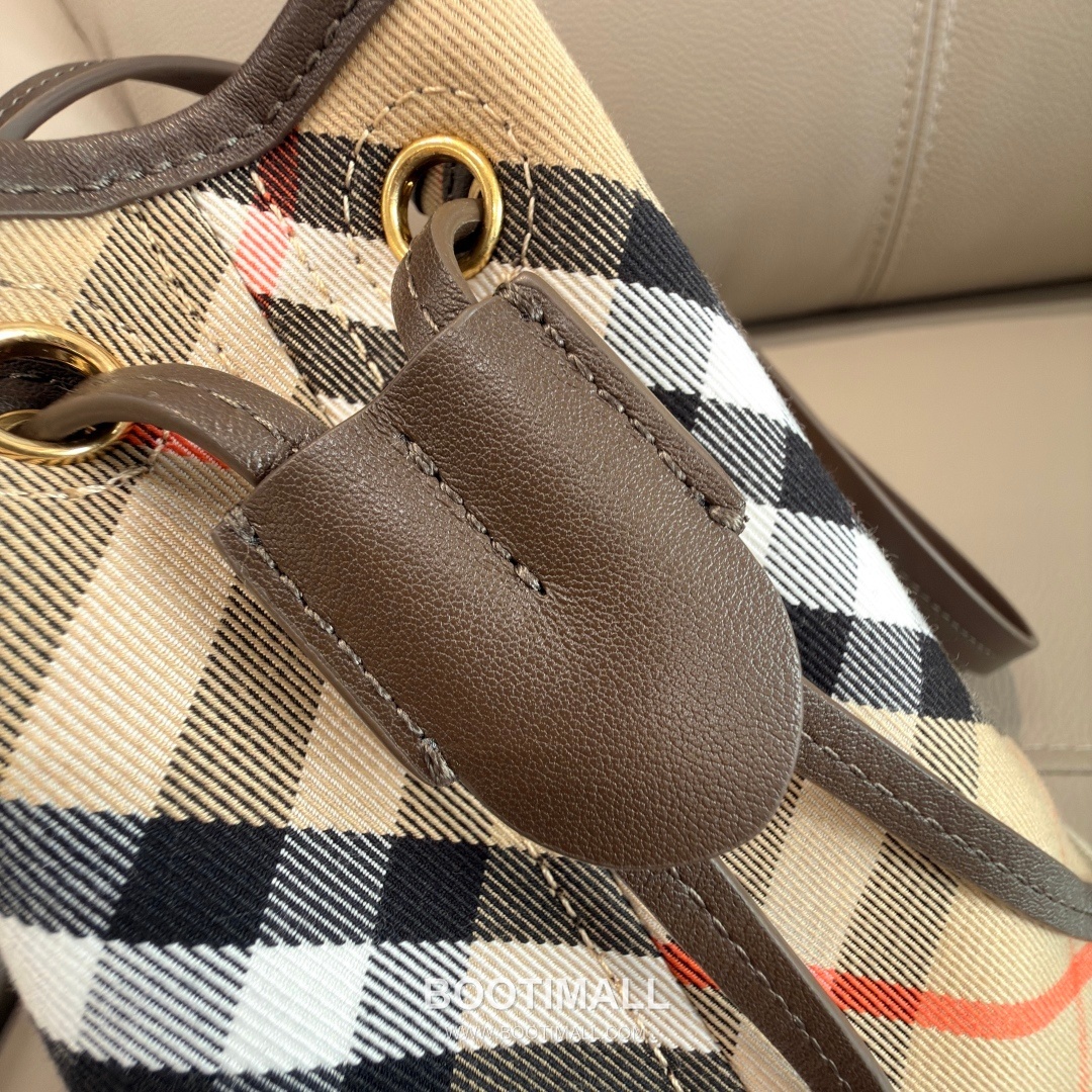Burberry 057155 Twill Bucket Cotton Bag 버버리 057155 트윌 버킷 코튼 20cm 15
