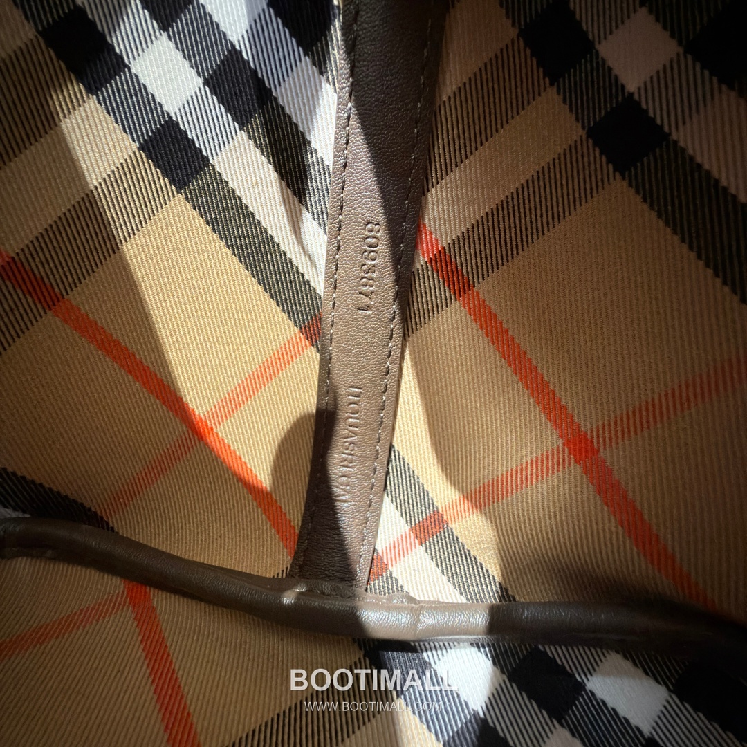 Burberry 057155 Twill Bucket Cotton Bag 버버리 057155 트윌 버킷 코튼 20cm 18