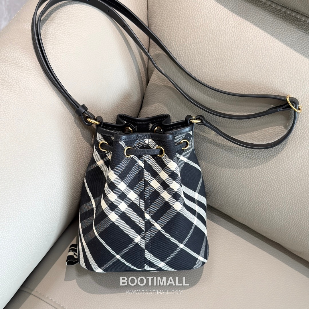 Burberry 057155 Twill Bucket Cotton Bag 버버리 057155 트윌 버킷 코튼 20cm 11