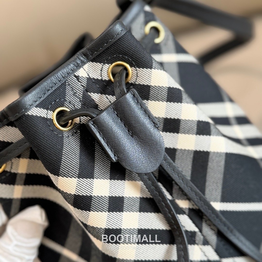 Burberry 057155 Twill Bucket Cotton Bag 버버리 057155 트윌 버킷 코튼 20cm 13