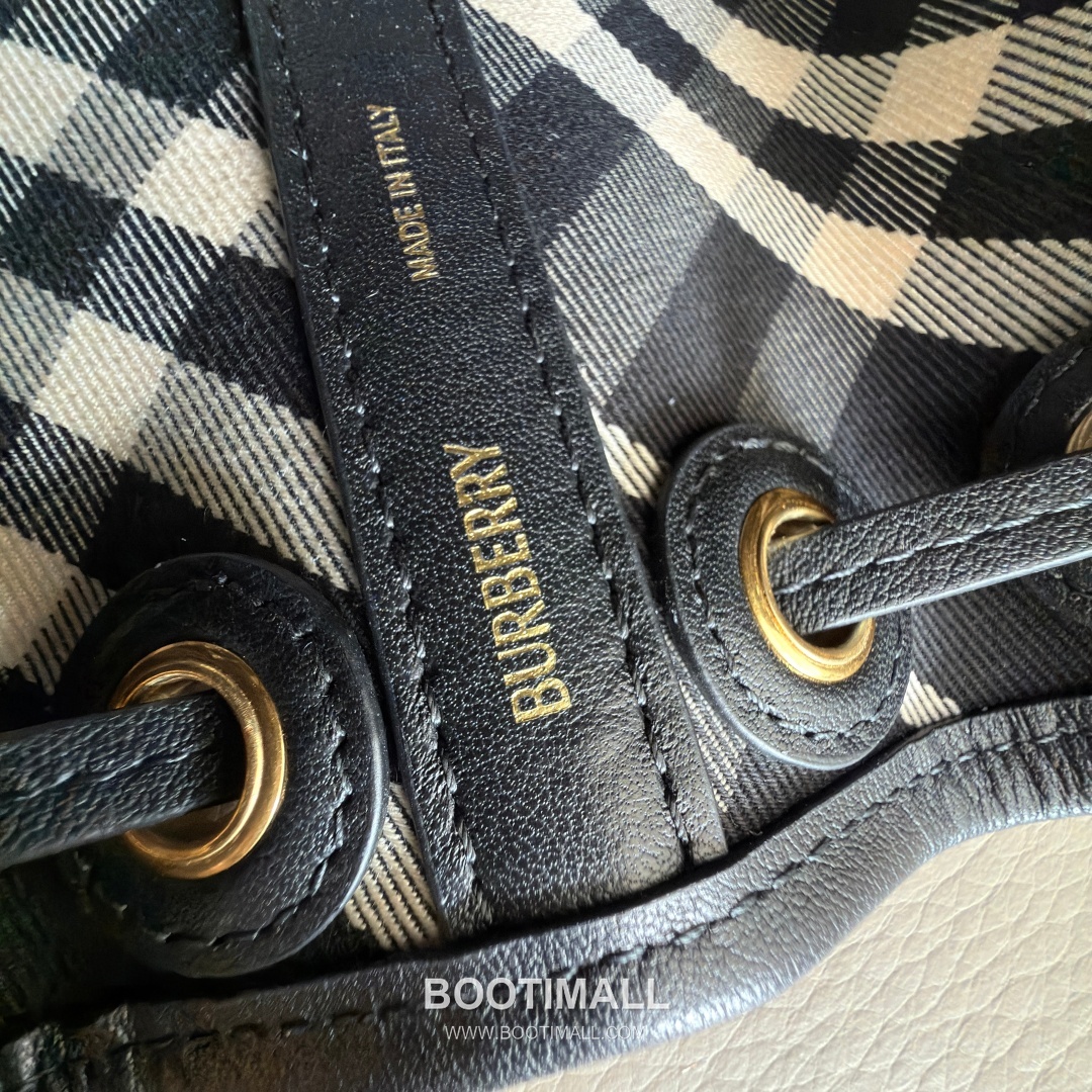 Burberry 057155 Twill Bucket Cotton Bag 버버리 057155 트윌 버킷 코튼 20cm 16