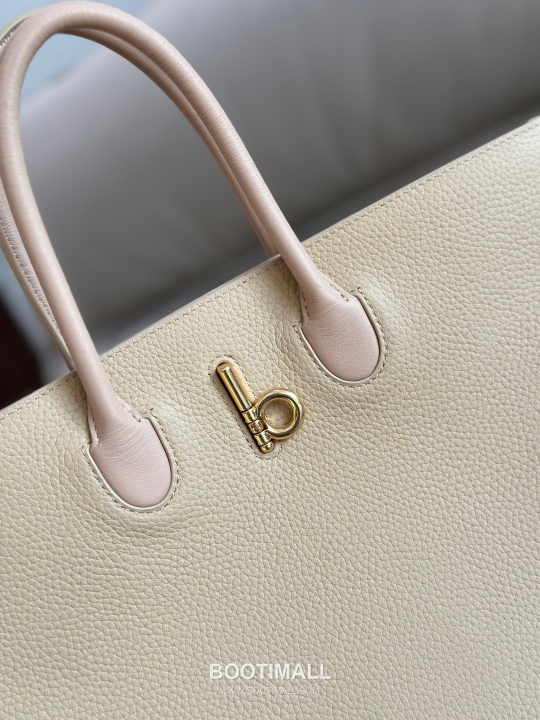 Burberry EKD B-Clasp Tote Grained Calfskin Black Bag 버버리 EKD B-클라스프 토트 575190 그레인드 카프스킨 블랙 35.5cm 11