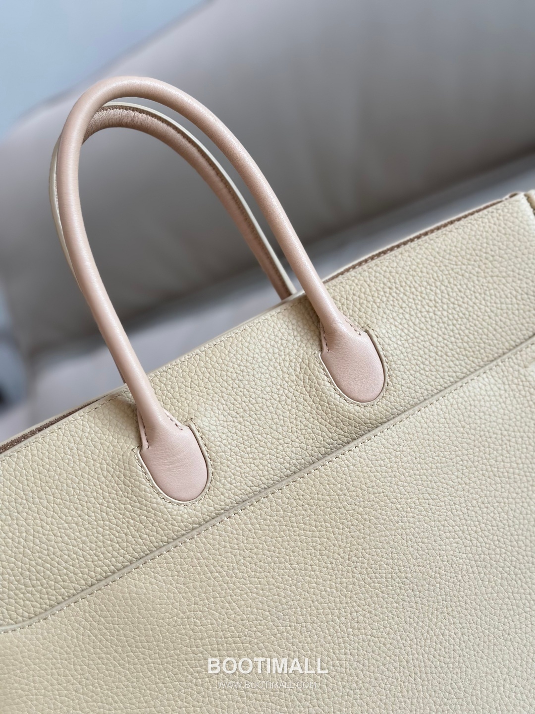 Burberry EKD B-Clasp Tote Grained Calfskin Black Bag 버버리 EKD B-클라스프 토트 575190 그레인드 카프스킨 블랙 35.5cm 13