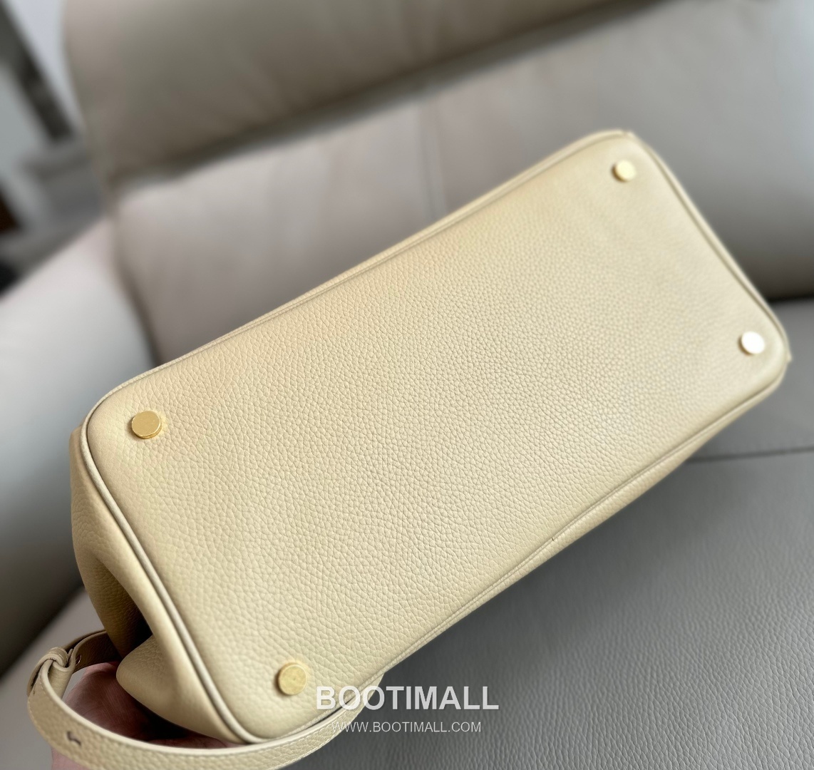 Burberry EKD B-Clasp Tote Grained Calfskin Black Bag 버버리 EKD B-클라스프 토트 575190 그레인드 카프스킨 블랙 35.5cm 15