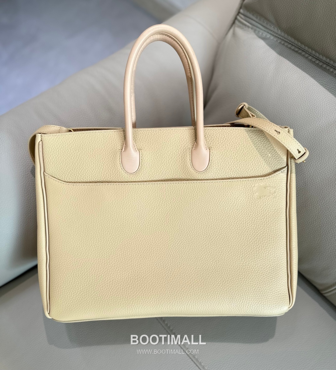 Burberry EKD B-Clasp Tote Grained Calfskin Black Bag 버버리 EKD B-클라스프 토트 575190 그레인드 카프스킨 블랙 35.5cm 11