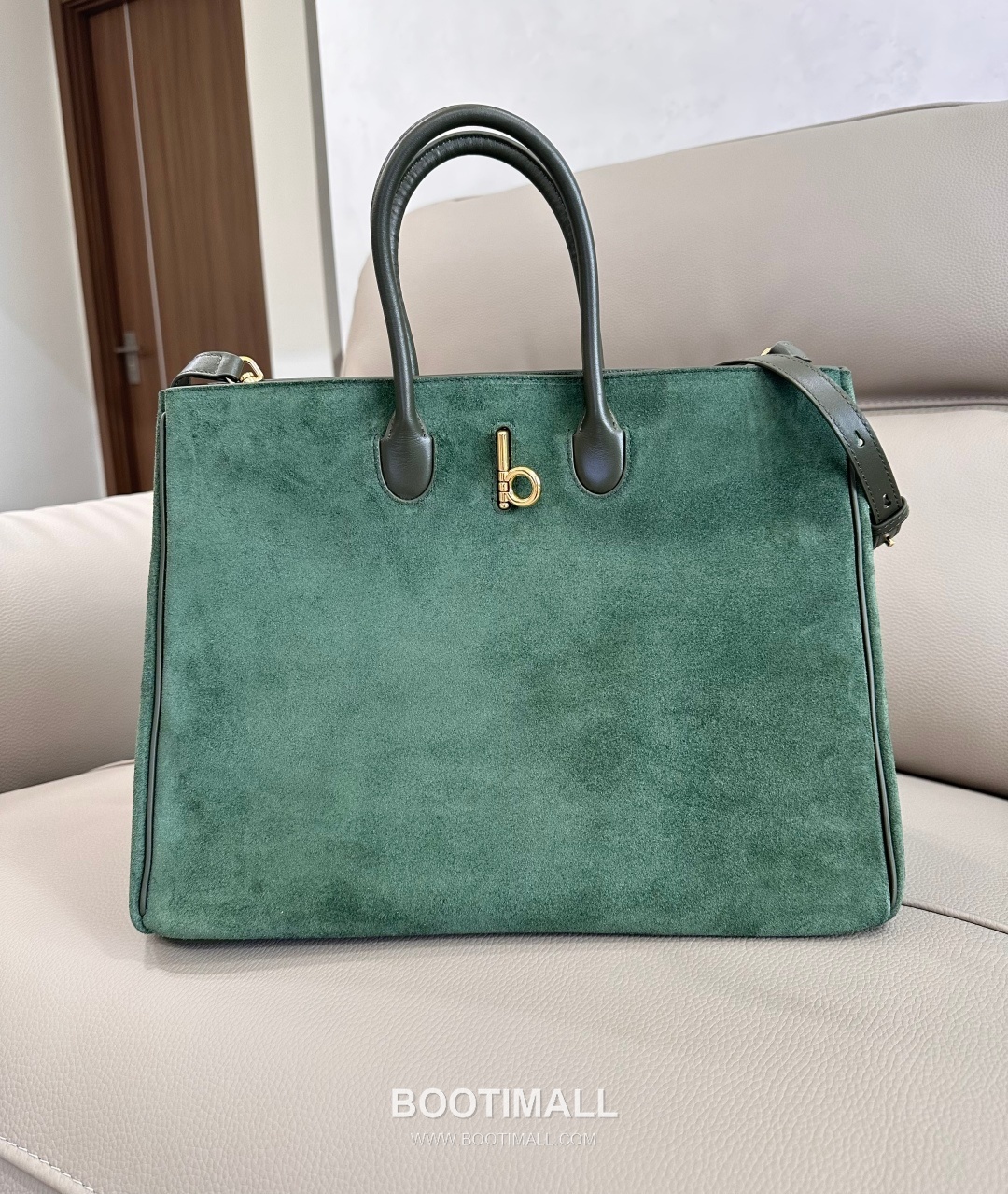 Burberry EKD B-Clasp Tote Calf Suede Handbag 버버리 EKD B-클라스프 토트 575190 카프 스웨이드 핸드백 36cm 1