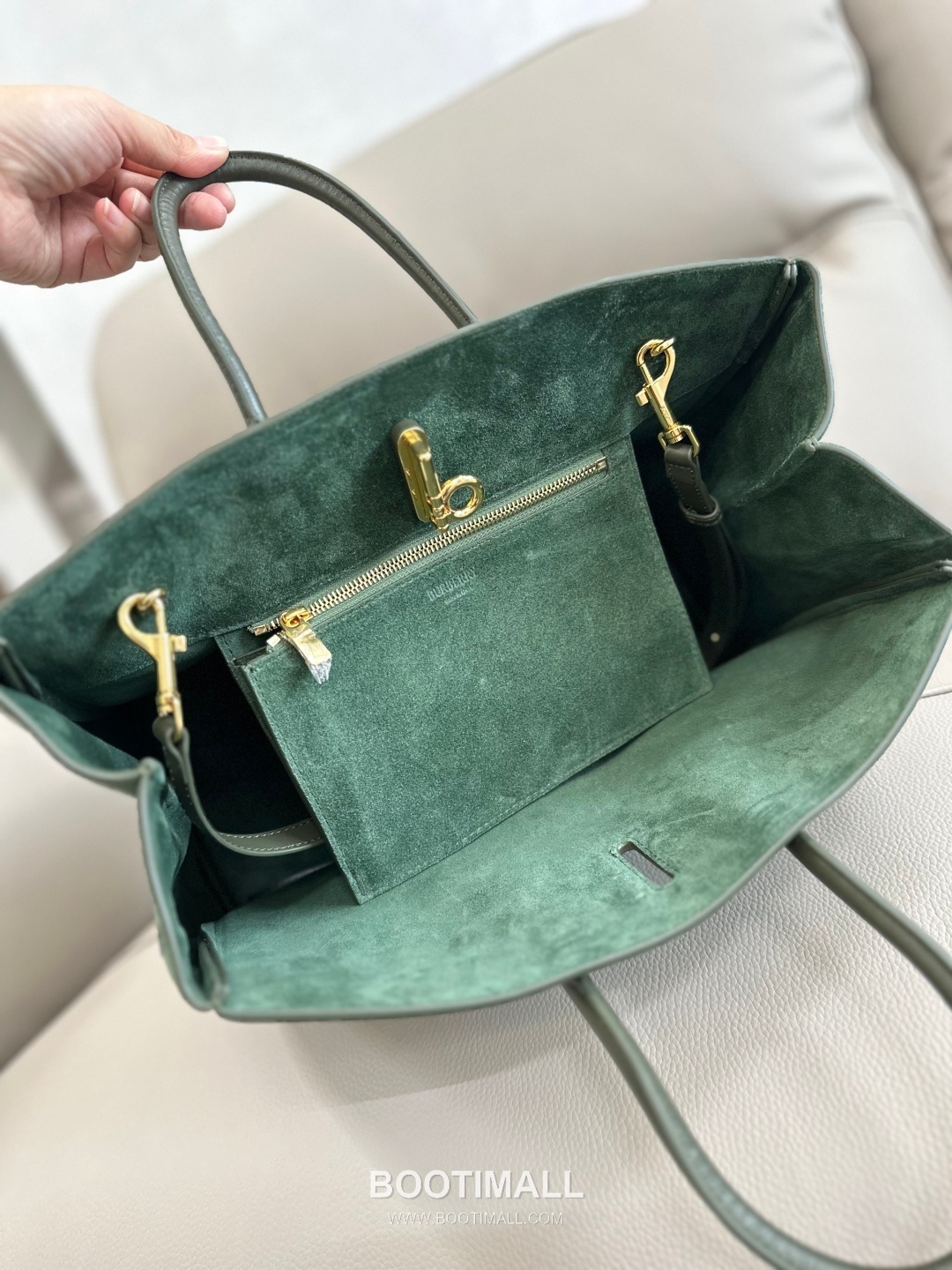 Burberry EKD B-Clasp Tote Calf Suede Handbag 버버리 EKD B-클라스프 토트 575190 카프 스웨이드 핸드백 36cm 4