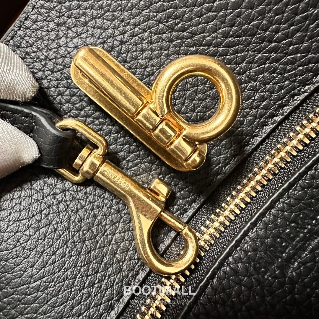 Burberry EKD B-Clasp Tote Grained Calfskin Black Bag 버버리 EKD B-클라스프 토트 575190 그레인드 카프스킨 블랙 35.5cm 18