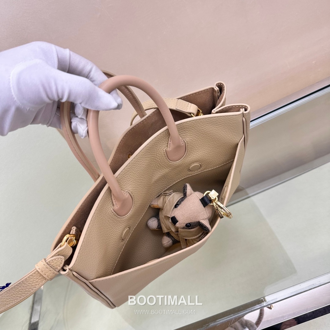 Burberry EKD B-Clasp Tote 401183 Grained Calfskin Bag 버버리 EKD B-클라스프 토트 401183 그레인드 카프스킨 30cm 10