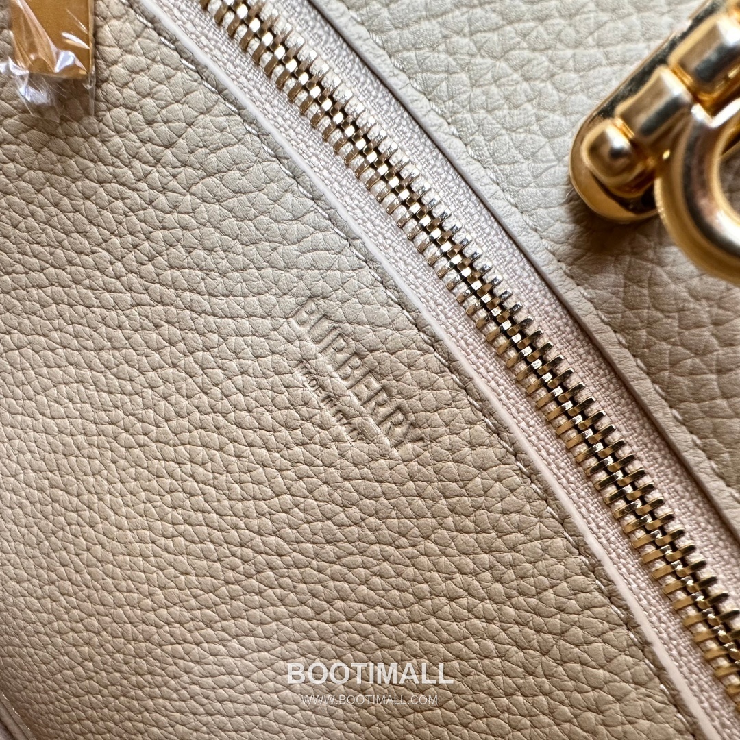 Burberry EKD B-Clasp Tote 401183 Grained Calfskin Bag 버버리 EKD B-클라스프 토트 401183 그레인드 카프스킨 30cm 15