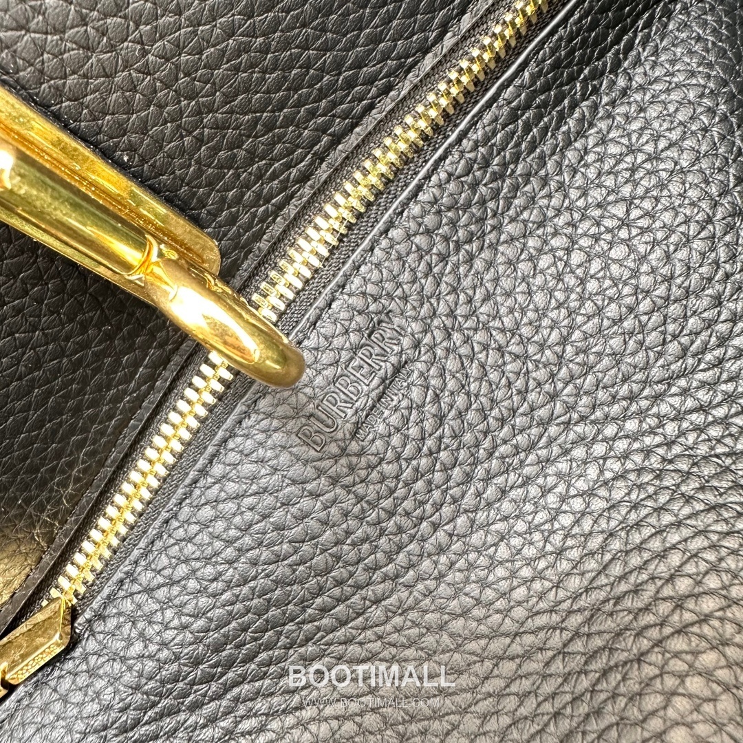Burberry EKD B-Clasp Tote 401183 Grained Calfskin Bag 버버리 EKD B-클라스프 토트 401183 그레인드 카프스킨 30cm 16