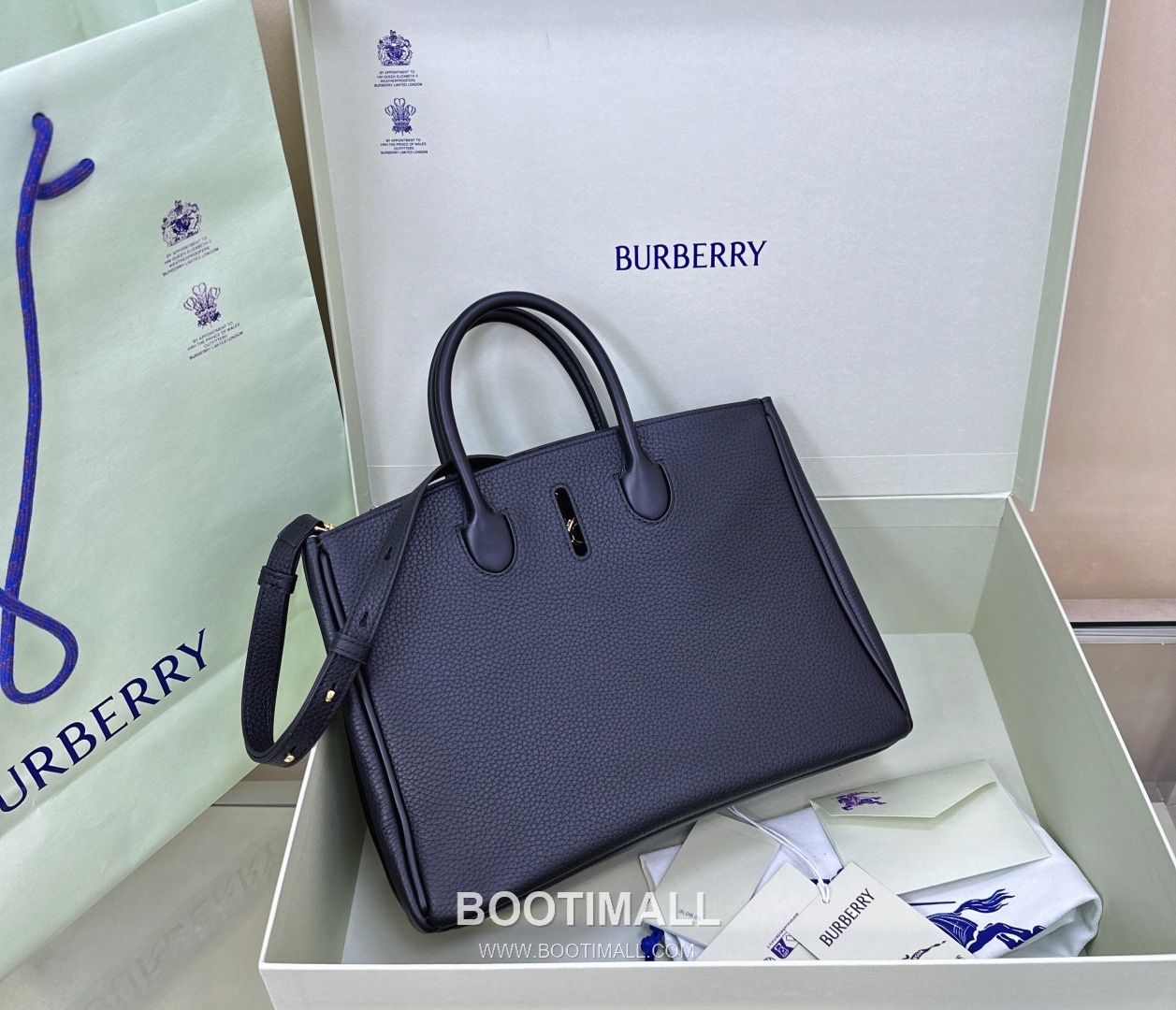 Burberry EKD B-Clasp Tote 401183 Grained Calfskin Bag 버버리 EKD B-클라스프 토트 401183 그레인드 카프스킨 30cm 20
