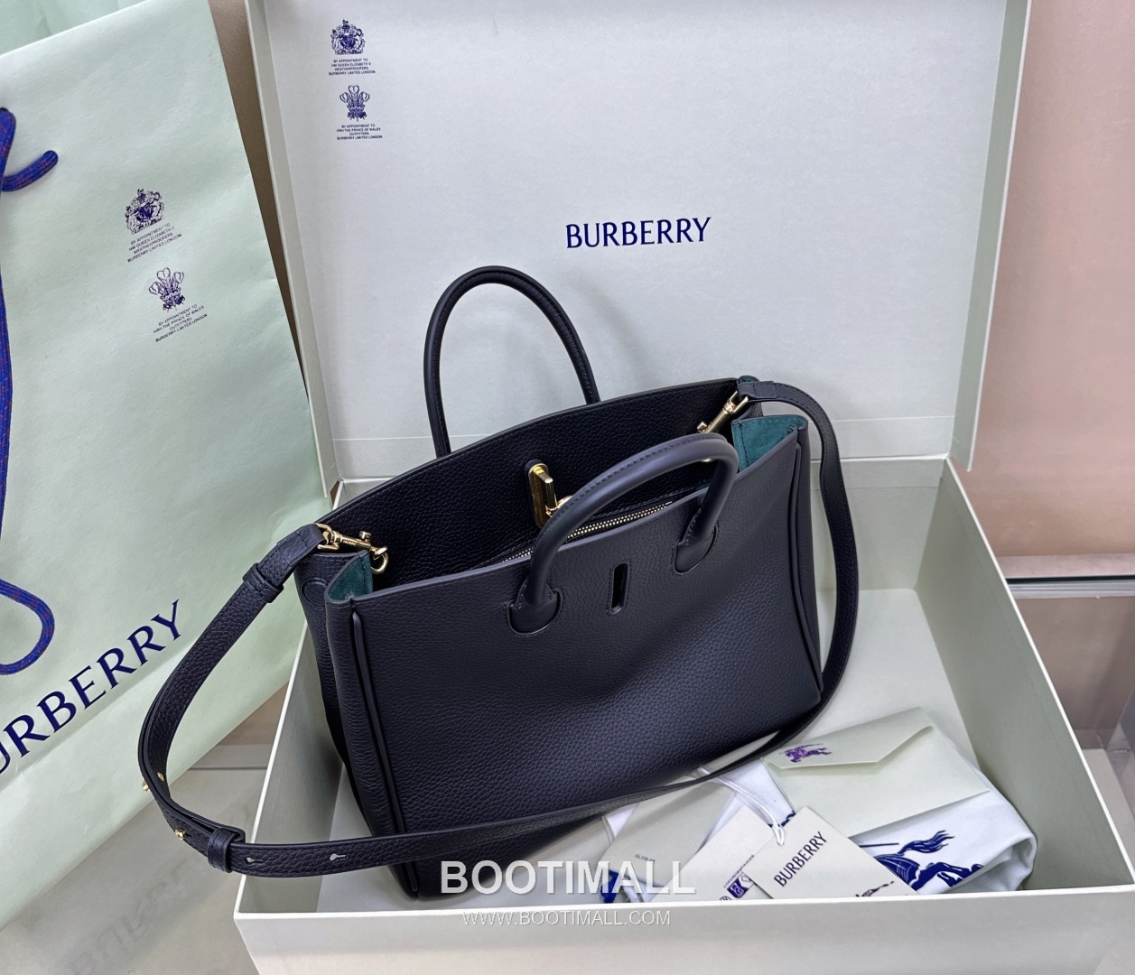 Burberry EKD B-Clasp Tote 401183 Grained Calfskin Bag 버버리 EKD B-클라스프 토트 401183 그레인드 카프스킨 30cm 21