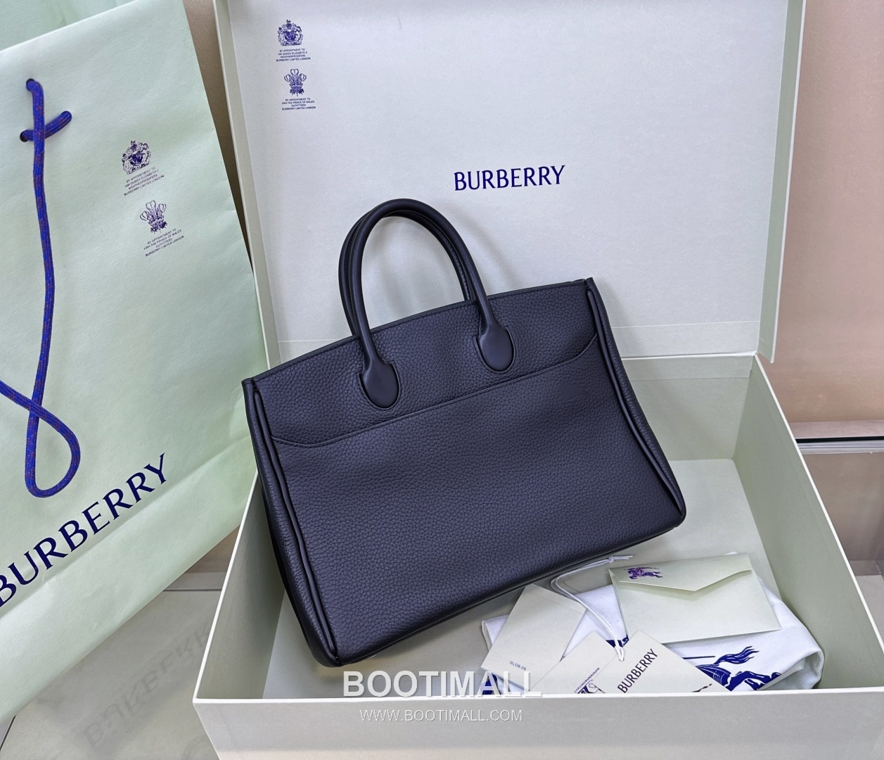 Burberry EKD B-Clasp Tote 401183 Grained Calfskin Bag 버버리 EKD B-클라스프 토트 401183 그레인드 카프스킨 30cm 22
