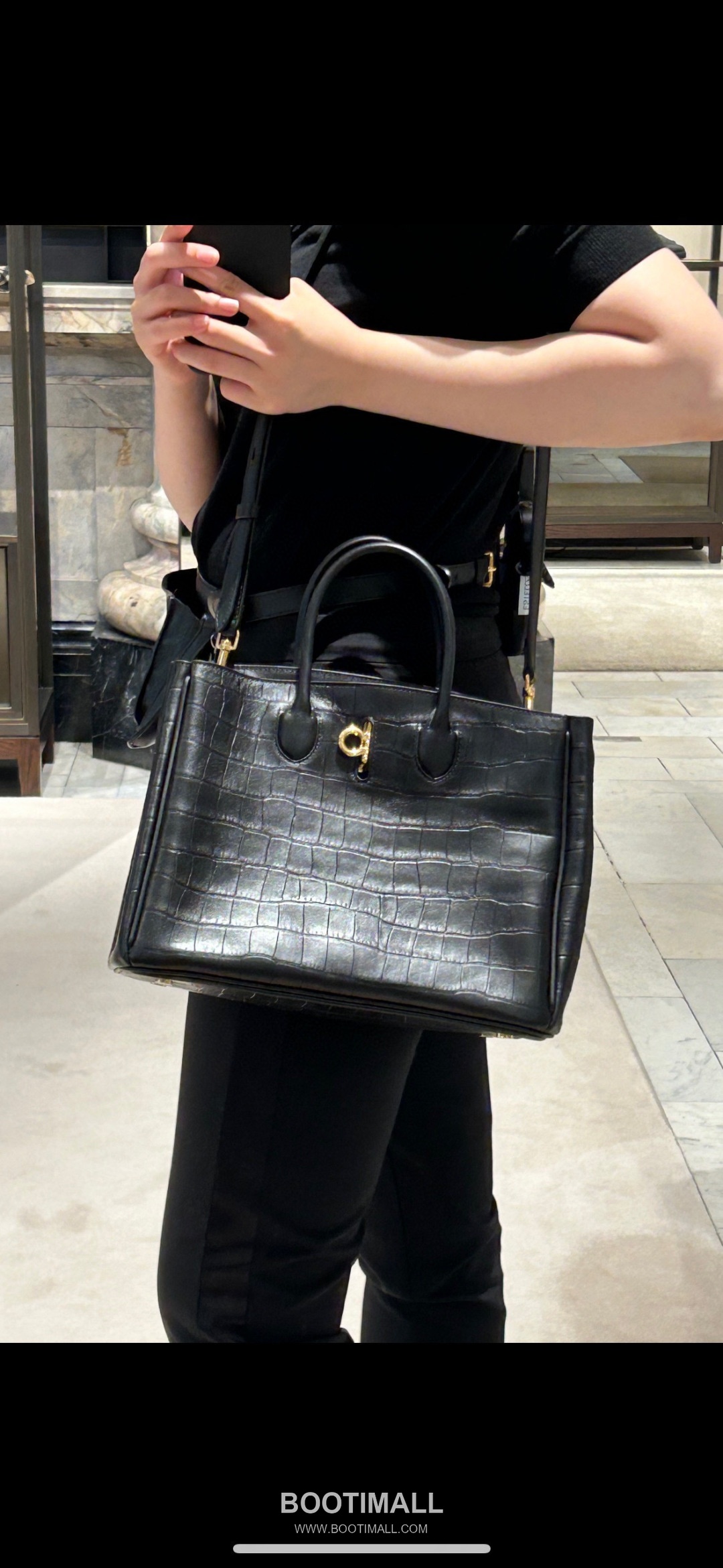 Burberry Rocking Horse Croc-Embossed Calfskin Tote Bag 버버리 록킹 호스 크로커 엠보스드 카프스킨 토트백 1