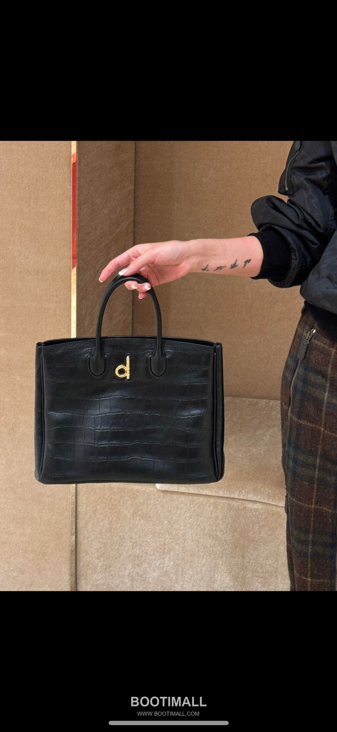 Burberry Rocking Horse Croc-Embossed Calfskin Tote Bag 버버리 록킹 호스 크로커 엠보스드 카프스킨 토트백 9