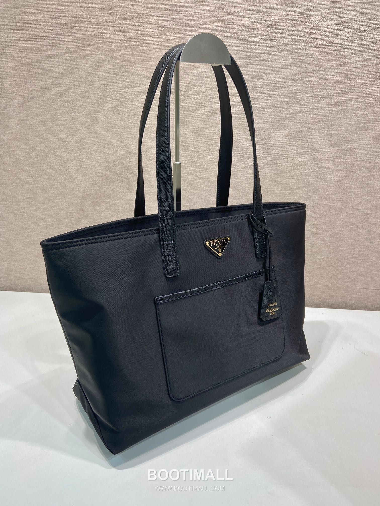 Prada Re-Nylon Crescent Recycled Nylon Shoulder Bag 프라다 리나일론 크레센트 1BH222 재생 나일론 숄더백 30cm 2