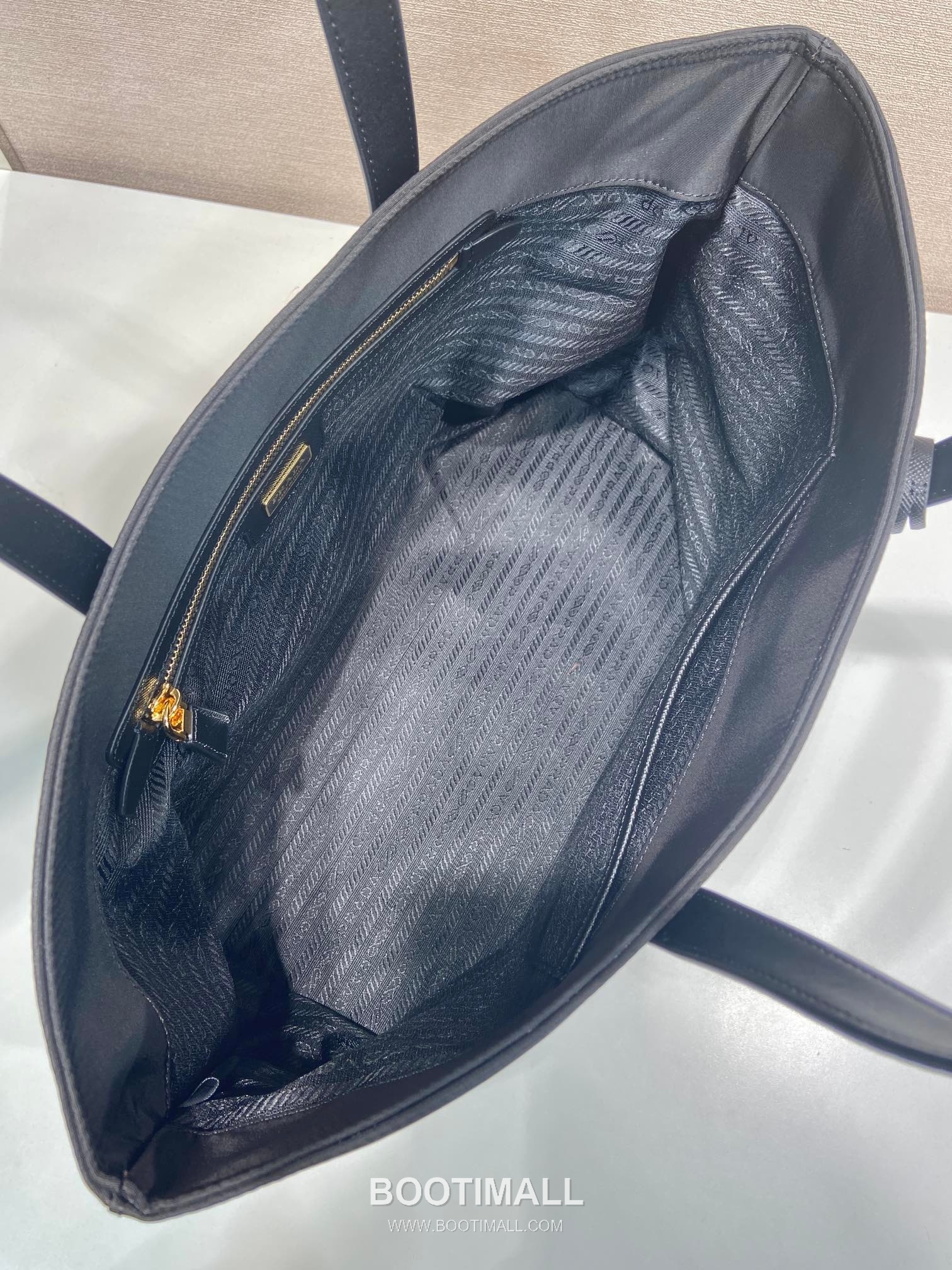 Prada Re-Nylon Crescent Recycled Nylon Shoulder Bag 프라다 리나일론 크레센트 1BH222 재생 나일론 숄더백 30cm 7