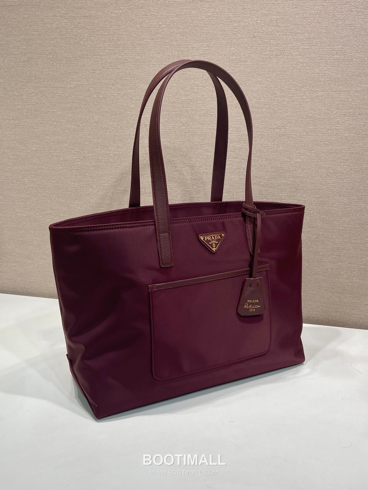Prada Re-Nylon Saffiano Handle Recycled Nylon Tote Bag 프라다 1BG555 리나일론 사피아노 핸들 리사이클 나일론 토트백 35cm 2
