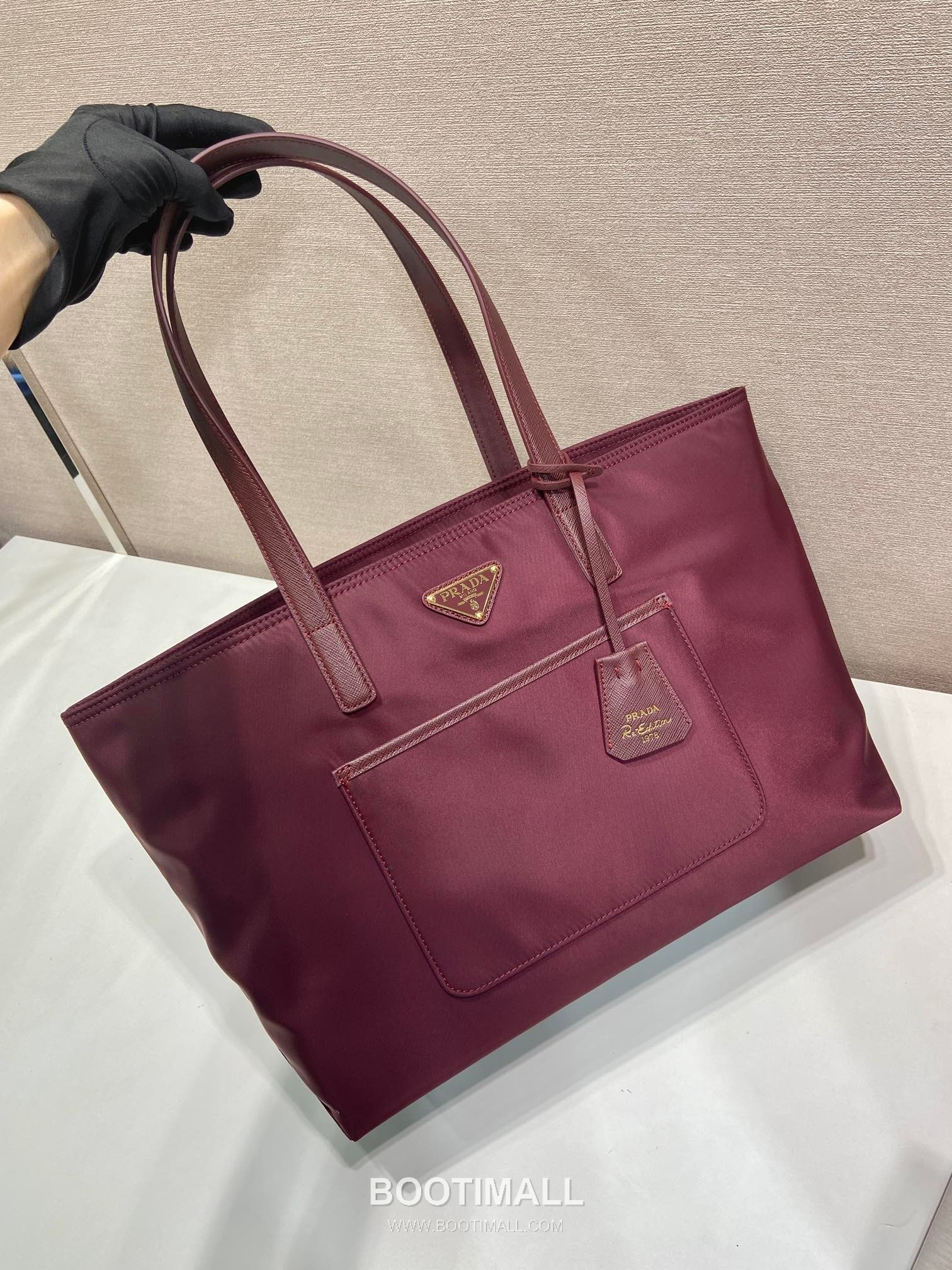 Prada Re-Nylon Saffiano Handle Recycled Nylon Tote Bag 프라다 1BG555 리나일론 사피아노 핸들 리사이클 나일론 토트백 35cm 3