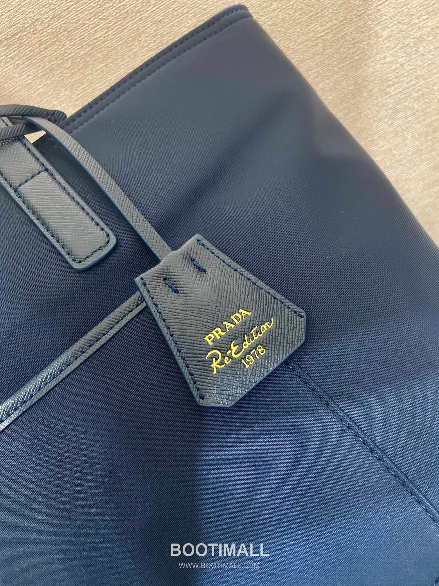 Prada Re-Nylon Saffiano Handle Recycled Nylon Tote Bag 프라다 1BG555 리나일론 사피아노 핸들 리사이클 나일론 토트백 35cm 7