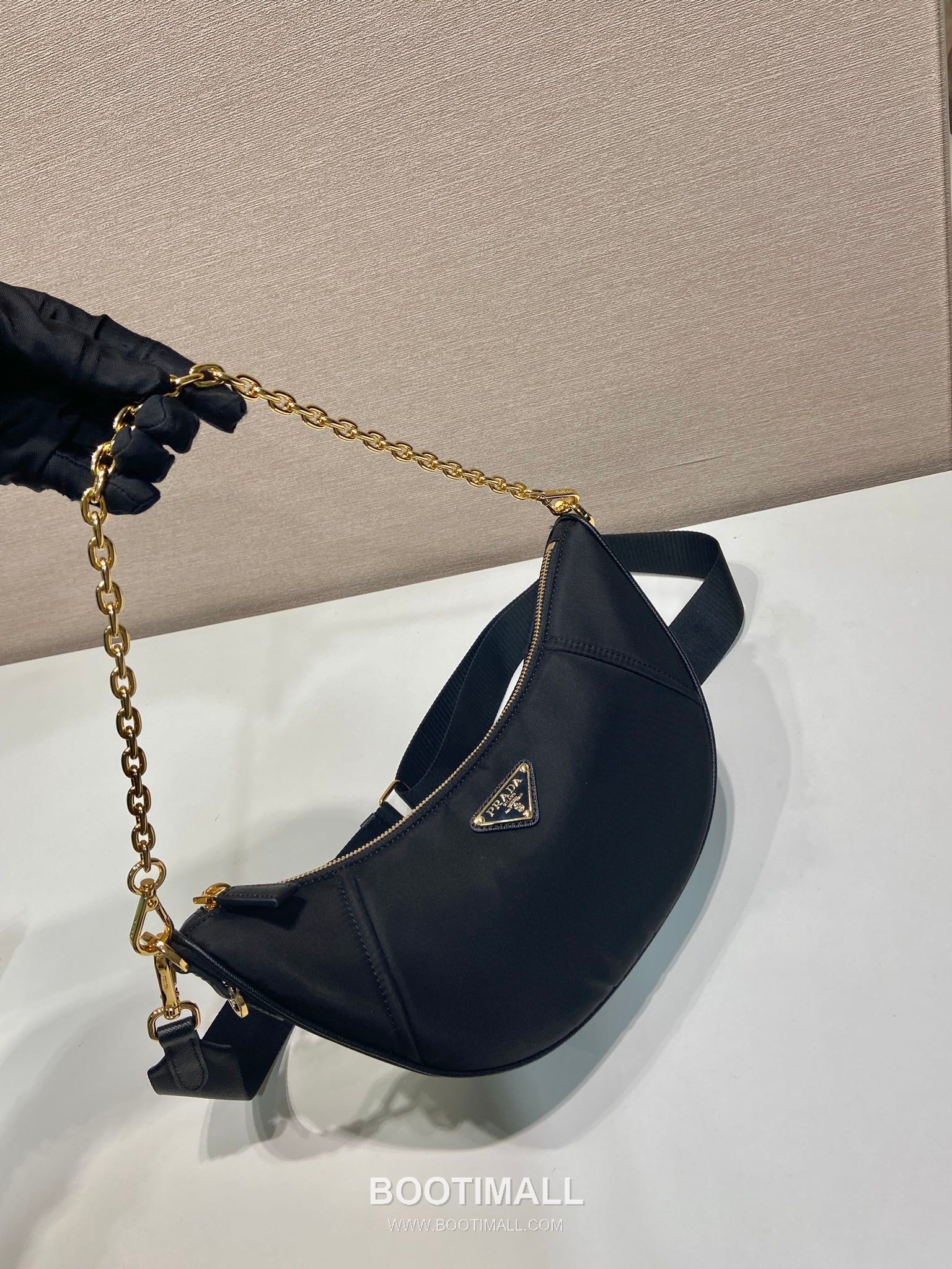 Prada Re-Nylon Crescent Recycled Nylon Shoulder Bag 프라다 리나일론 크레센트 1BH222 재생 나일론 숄더백 30cm 3