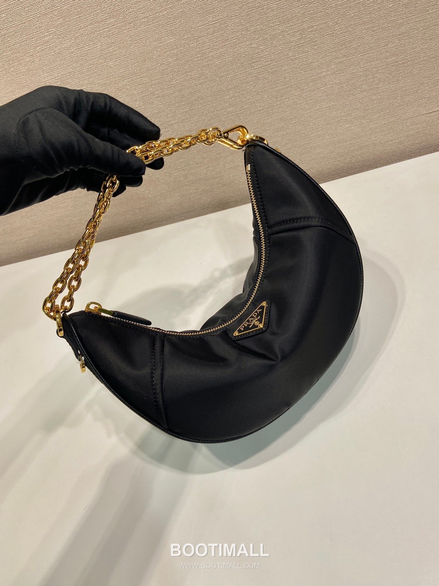 Prada Re-Nylon Crescent Recycled Nylon Shoulder Bag 프라다 리나일론 크레센트 1BH222 재생 나일론 숄더백 30cm 4