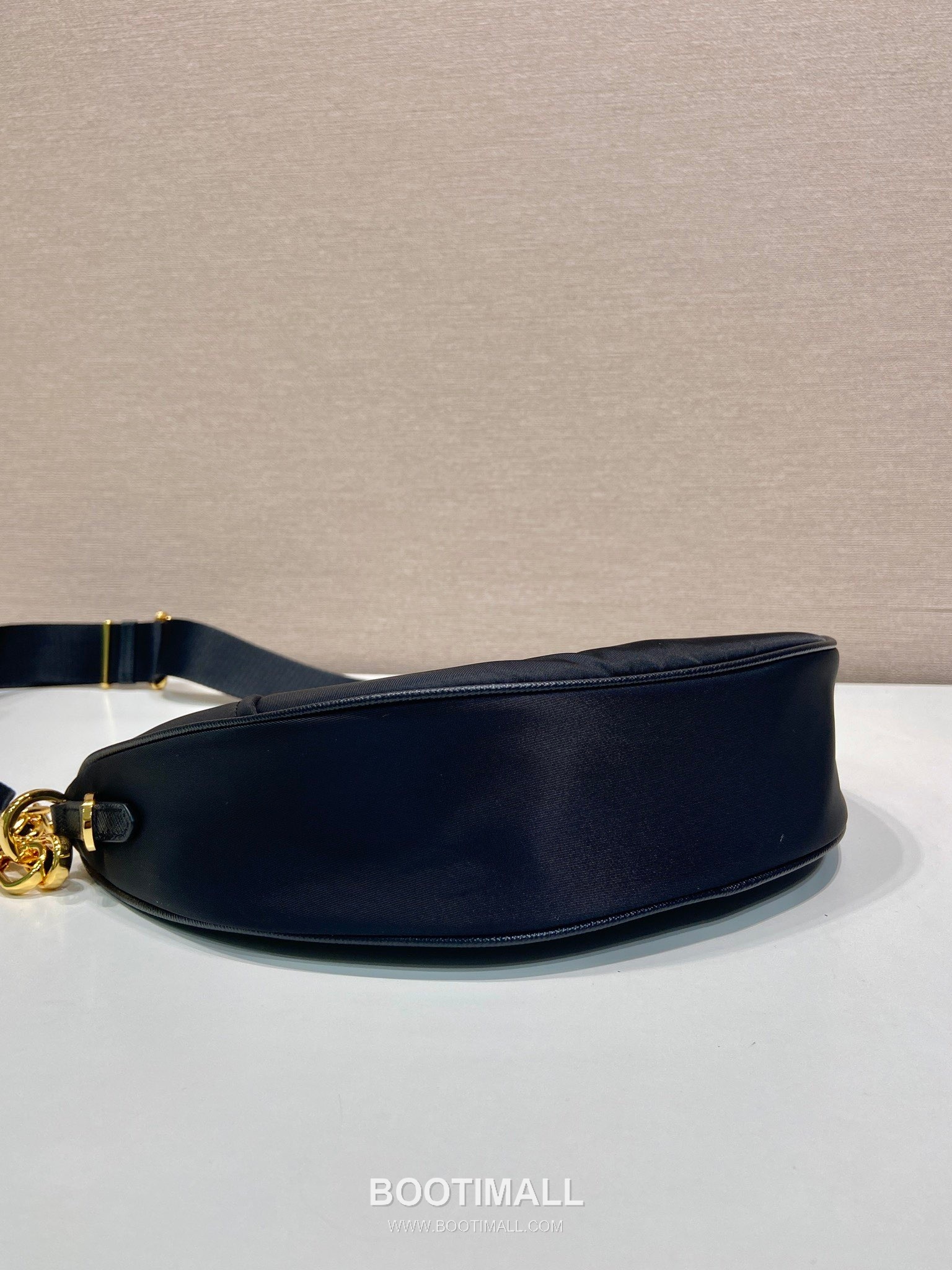 Prada Re-Nylon Crescent Recycled Nylon Shoulder Bag 프라다 리나일론 크레센트 1BH222 재생 나일론 숄더백 30cm 7