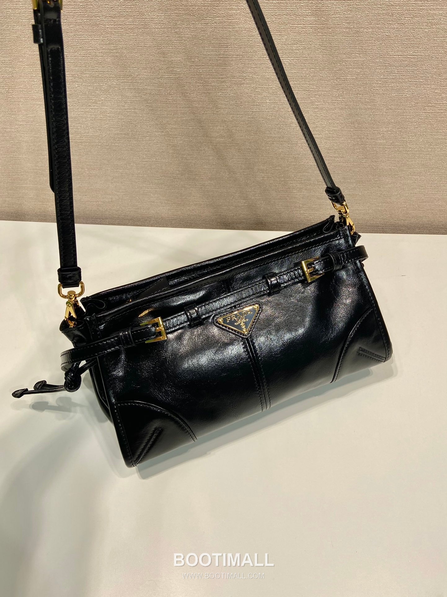 Prada LusSolf Oiled Waxed Leather Crossbody Bag 프라다 루스솔프 1BA215 오일드 왁스 레더 크로스백 26cm 3