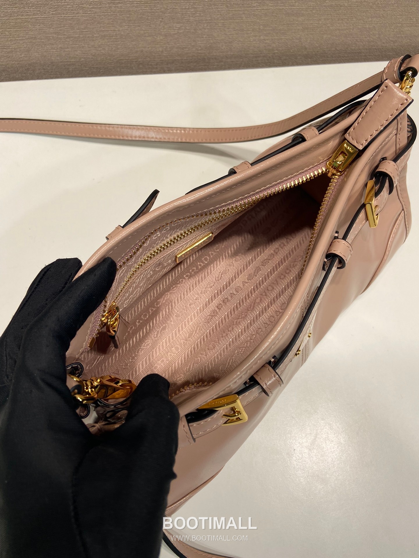 Prada LusSolf Oiled Waxed Leather Crossbody Bag 프라다 루스솔프 1BA215 오일드 왁스 레더 크로스백 26cm 8